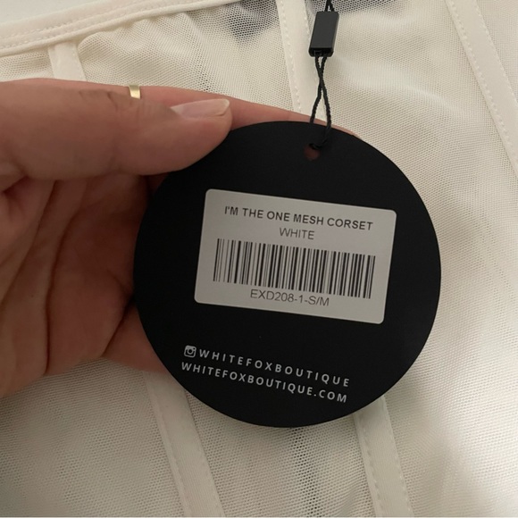 White corset mesh - Picture 4 of 6